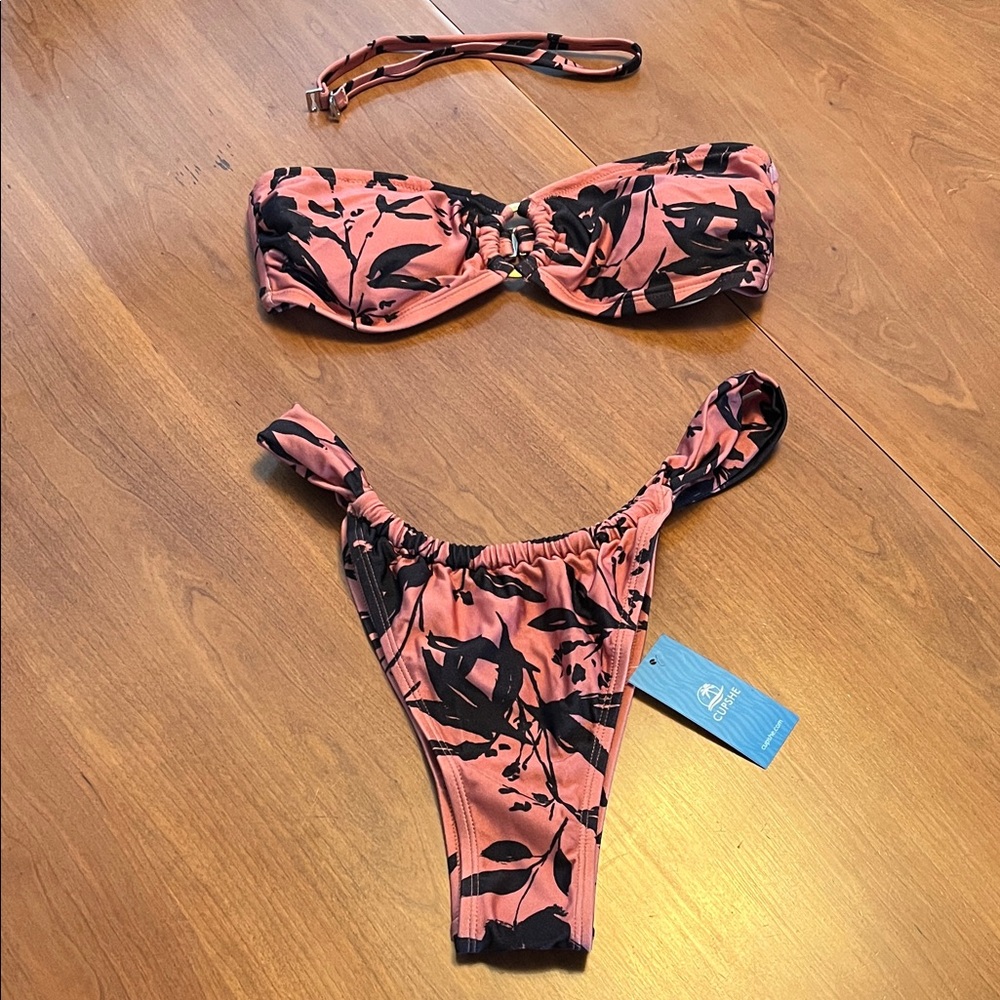 CUPSHE - Romantic Blossom Floral Bikini Set